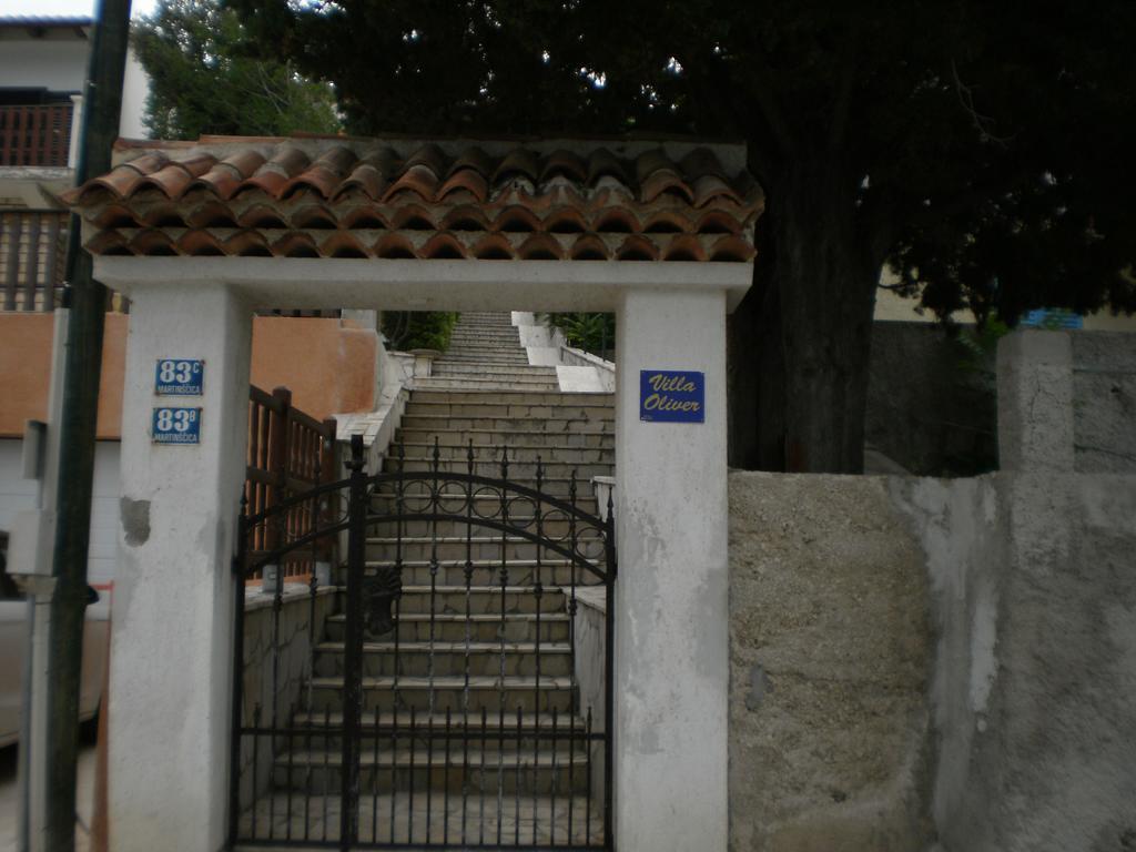 Apartments Pinezic Martinšćica 外观 照片