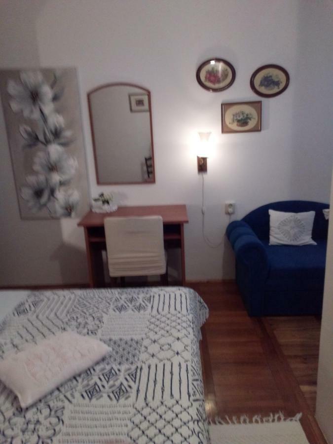 Apartments Pinezic Martinšćica 外观 照片